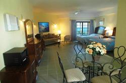 Caymans Island - Sunset House Dive Resort. Suite.